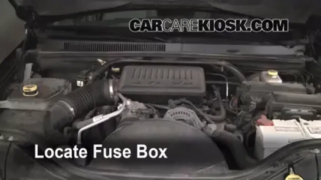 2005 Jeep Grand Cherokee Limited 4.7L V8 Fuse (Engine) Check